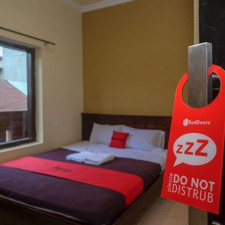 Reddoorz At Hotel Rich Parepare Near Pantai Mattirotasi Ngoại thất bức ảnh