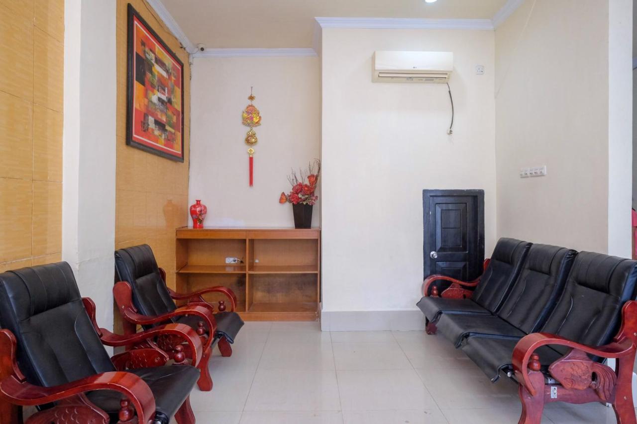 Reddoorz At Hotel Rich Parepare Near Pantai Mattirotasi Ngoại thất bức ảnh