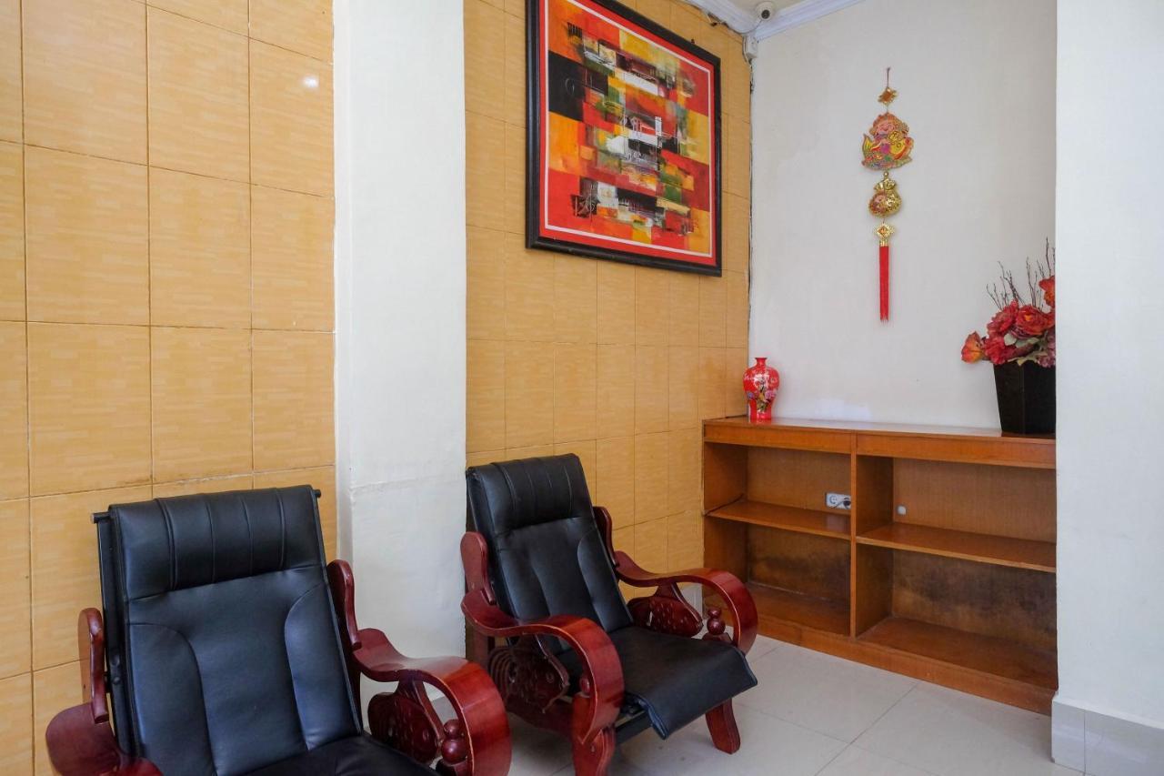 Reddoorz At Hotel Rich Parepare Near Pantai Mattirotasi Ngoại thất bức ảnh